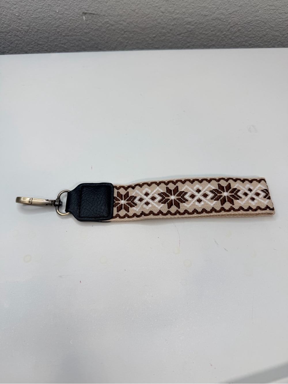 Nordic Jacquard Fabric Wristlet Keychain Woven Key Fob Lanyard 9" Tan Brown - Picture 2 of 4